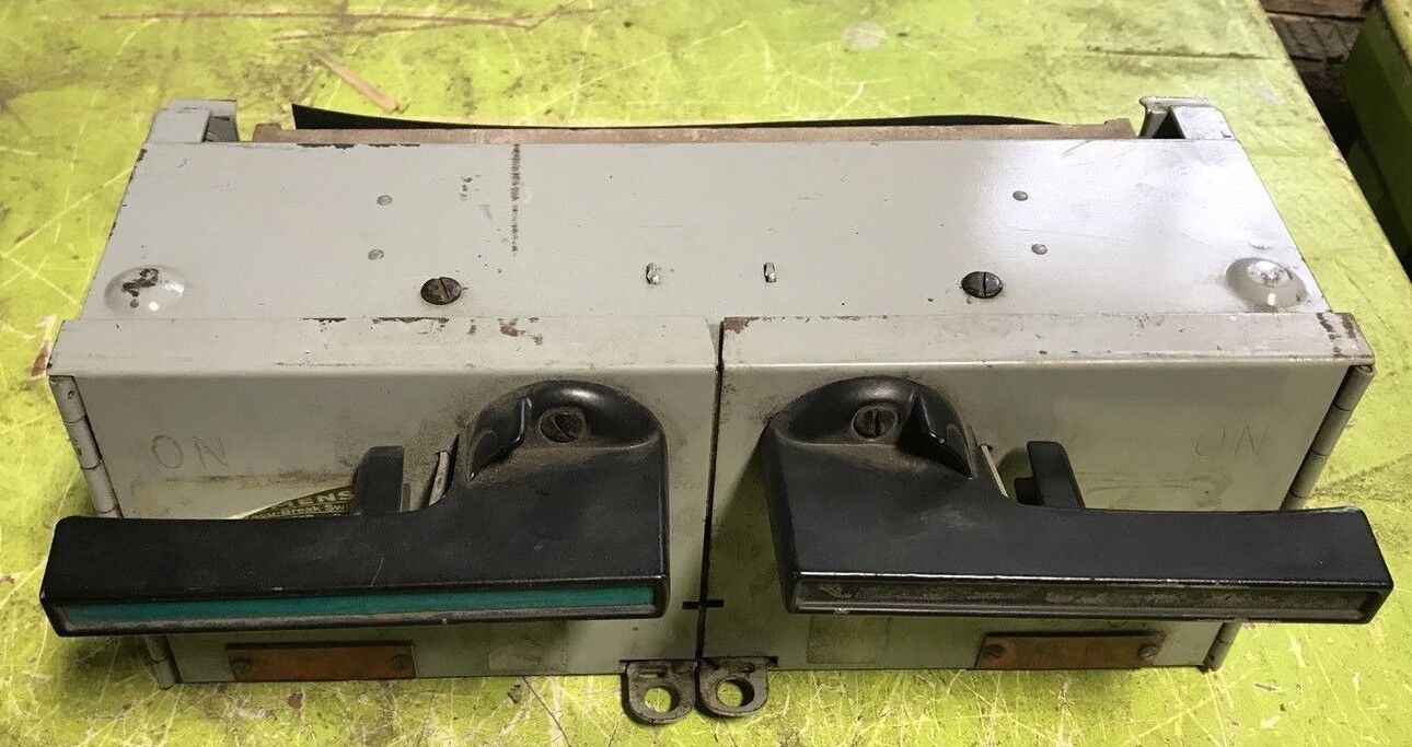 SIEMENS / I-T-E V2B3222R VACU-BREAK TWIN PANELBOARD SWITCH - 240V, 60A, 3P