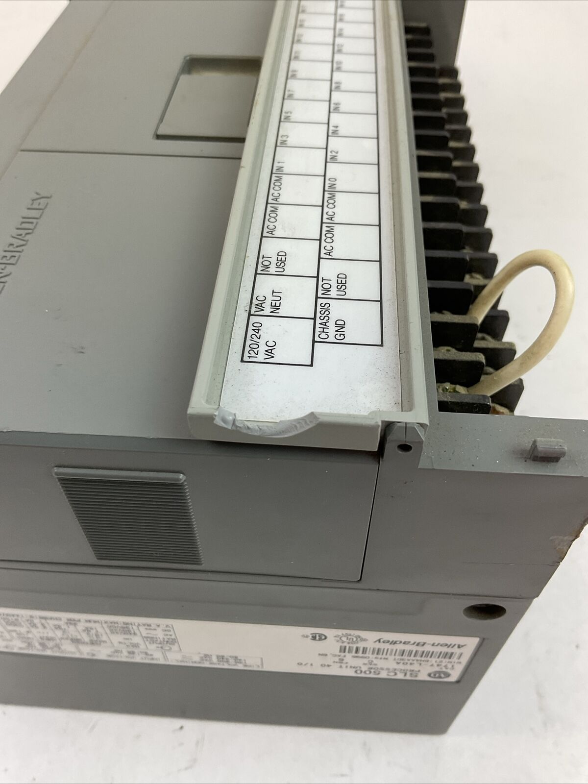 ALLEN BRADLEY 1747-L40A SER C FRN 6 PROCESSOR UNIT 40 I/0 1746-A2 2 SLOT EXPANSI