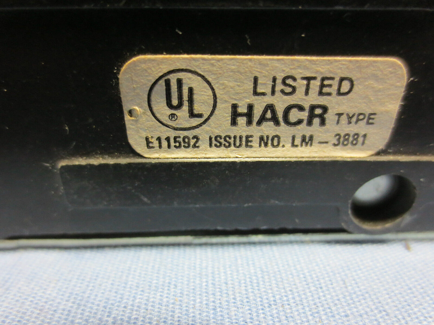 GE CIRCUIT BREAKERS 15A (2) 2-POLE, (1) 3-POLE on RACK - THHQC TYPE