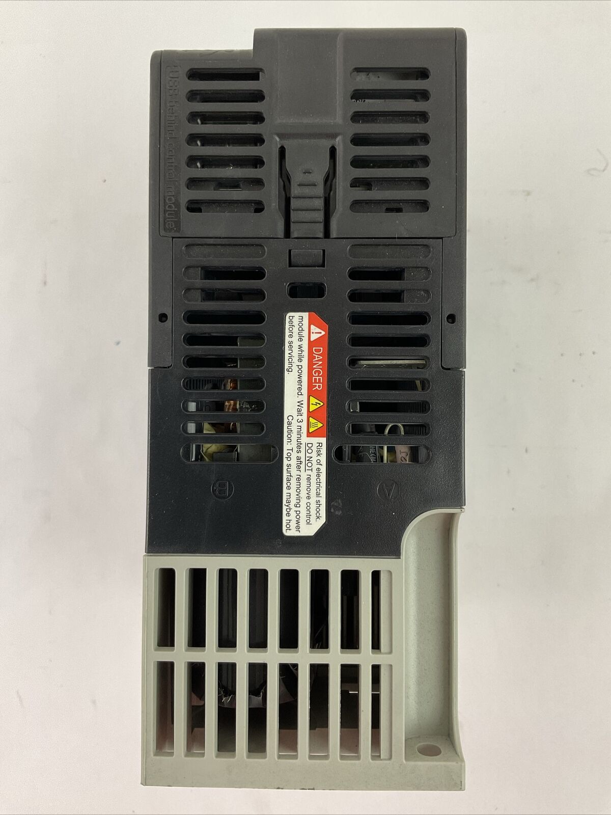 ALLEN BRADLEY 25B-D4P0N104 AC DRIVE FRN 1.003 SER A OUTPUT 0-460VAC