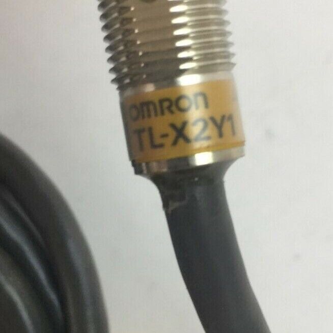 OMRON TL-X2Y1 PROXIMITY SWITCH 45-260VAC 200mA