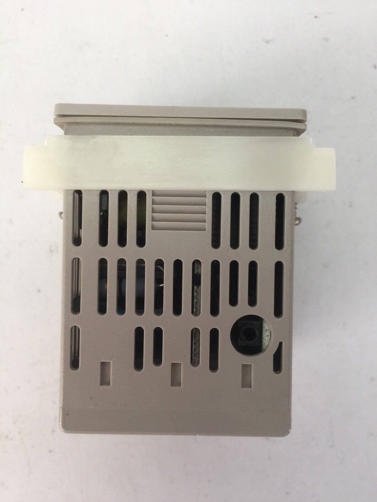 AZBIL C15TV0RA0300 TEMPERATURE CONTROLLER SDC15