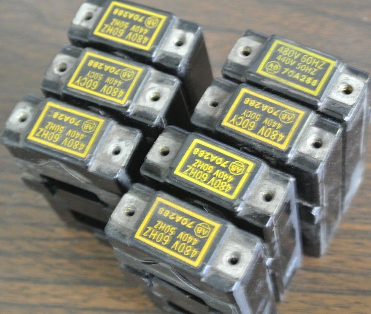 ALLEN-BRADLEY 70A288 COIL SIZE 0 440-480V, 50-60Hz NEW SURPLUS NO SCREWS LOT/7