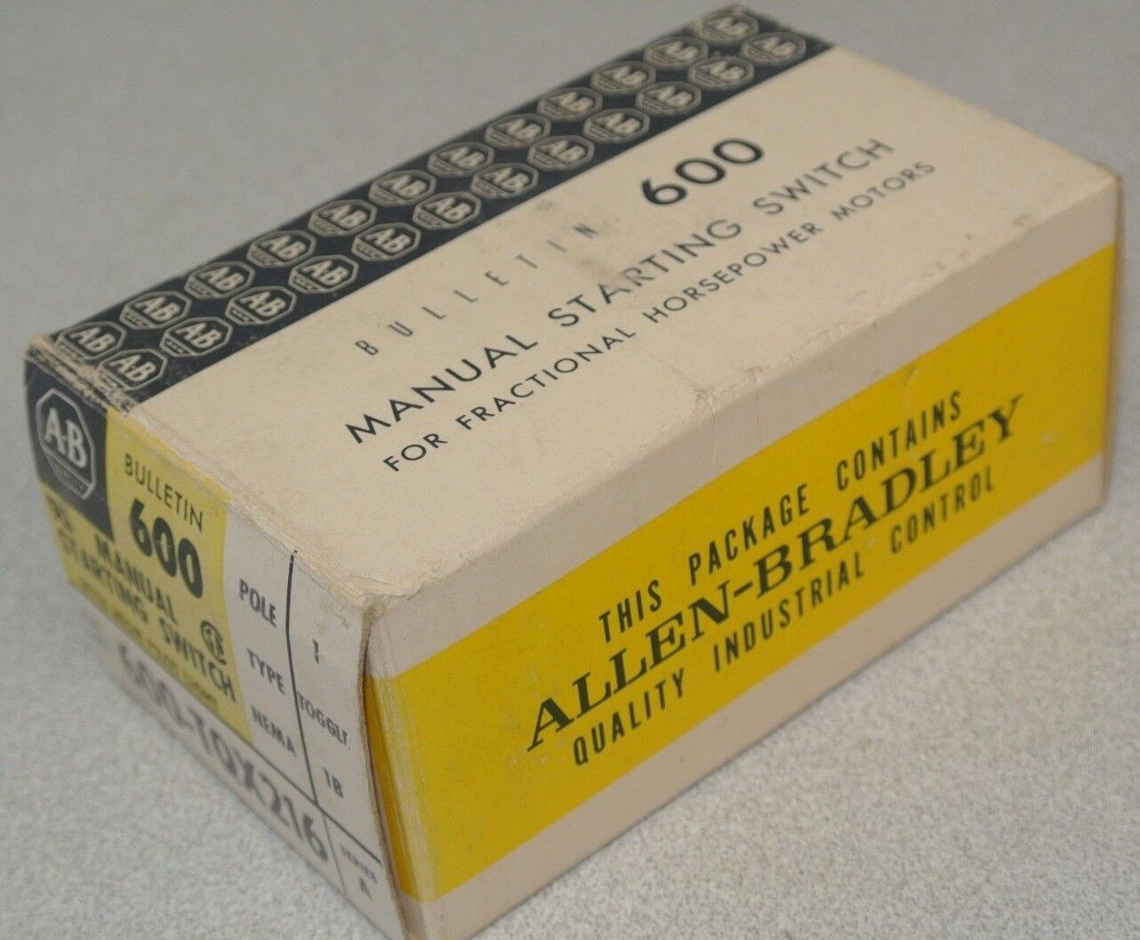 ALLEN-BRADLEY 600-TQX216 / MANUAL MOTOR STARTING SWITCH, TOGGLE / NEW SURPLUS