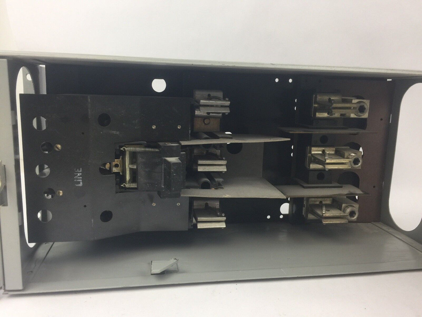 WESTINGHOUSE FDP324R PANEL BOARD SWITCH 200 AMP 240 VAC 3 POLE SER B