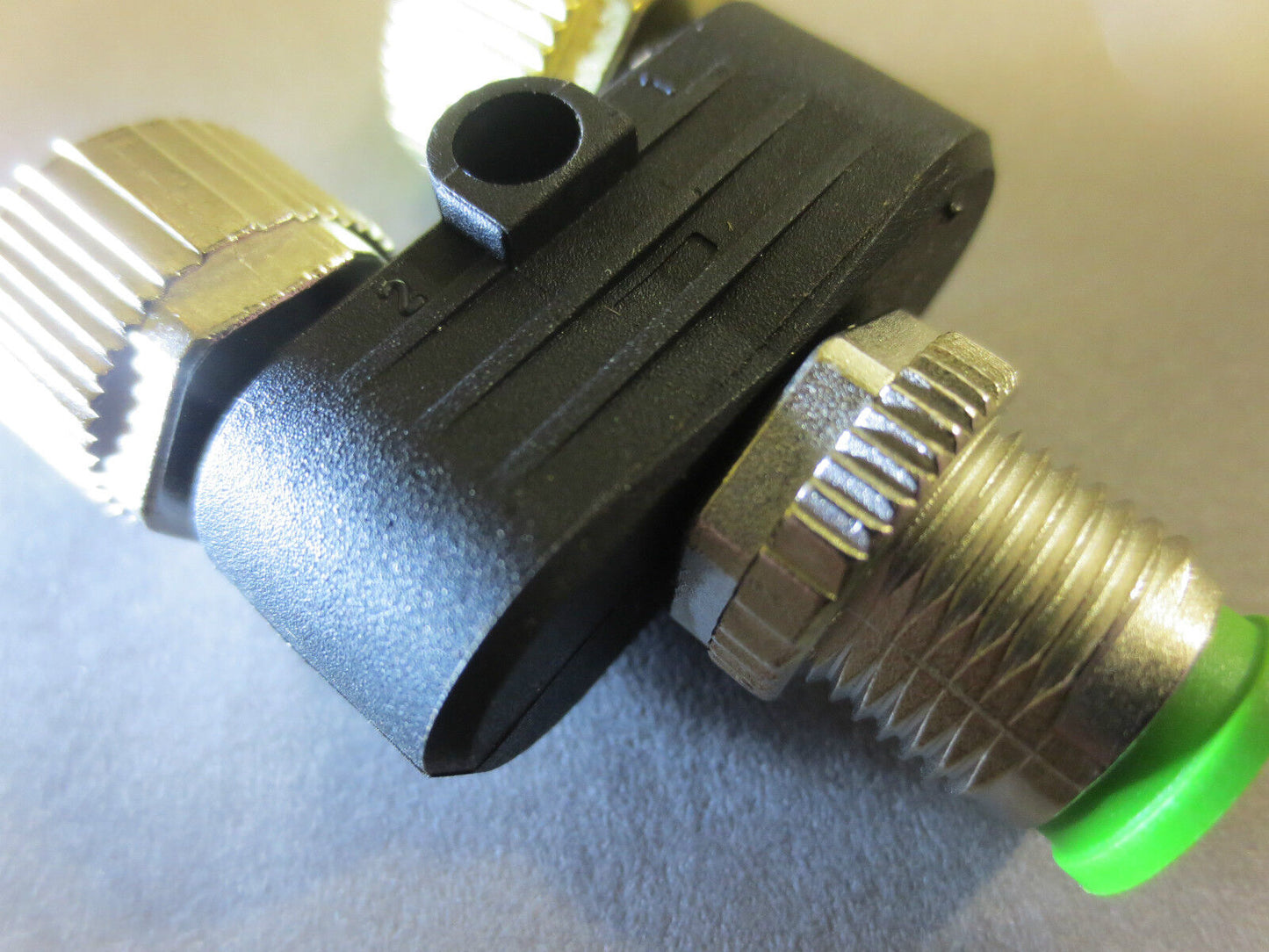 MURR 7000-41121-0000000 T-COUPLER M12 (1) MALE 5-POLE (2) M12 FEMALE 4-POLE N.O.