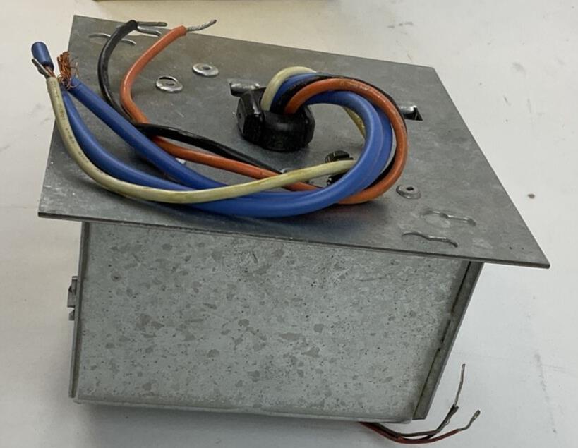 HUBBELL 257151CBA CONTROL UNIT 120VAC 60HZ / 277VAC 60HZ
