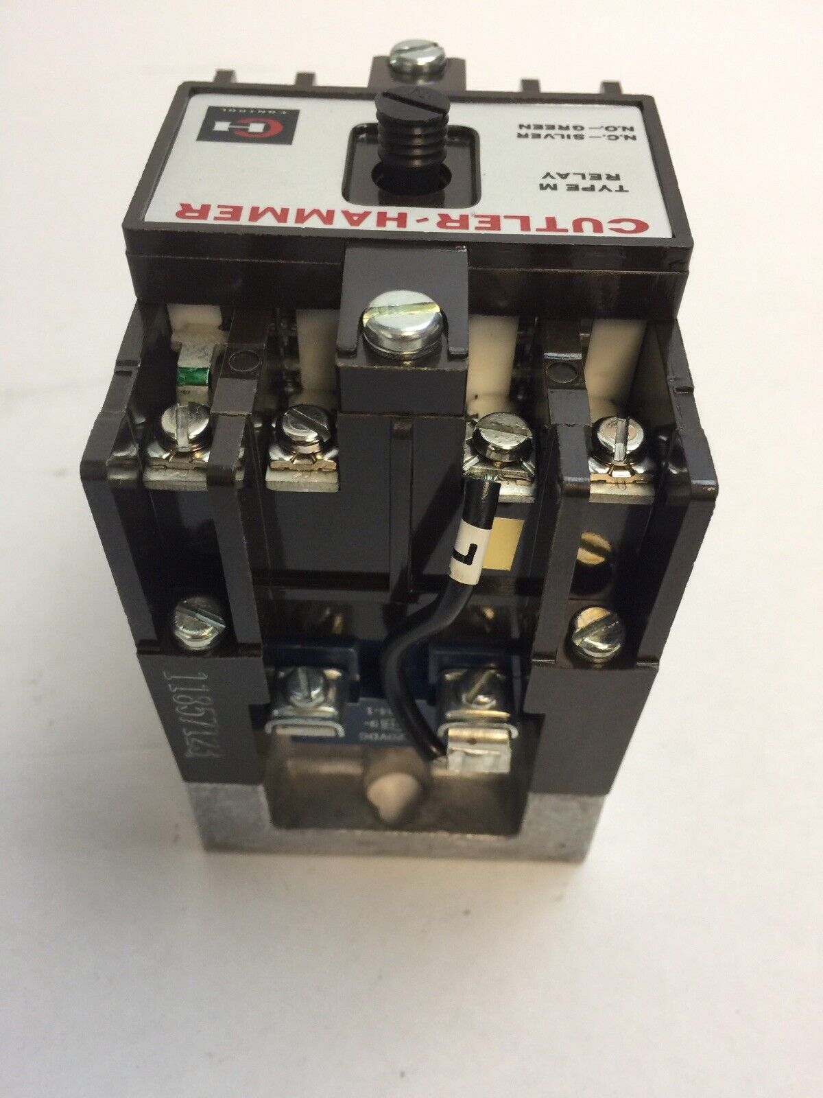 CUTLER HAMMER D26MRD12A1 TYPE "M" RELAY 1NO 2NC COIL 120VDC 9-2404-1