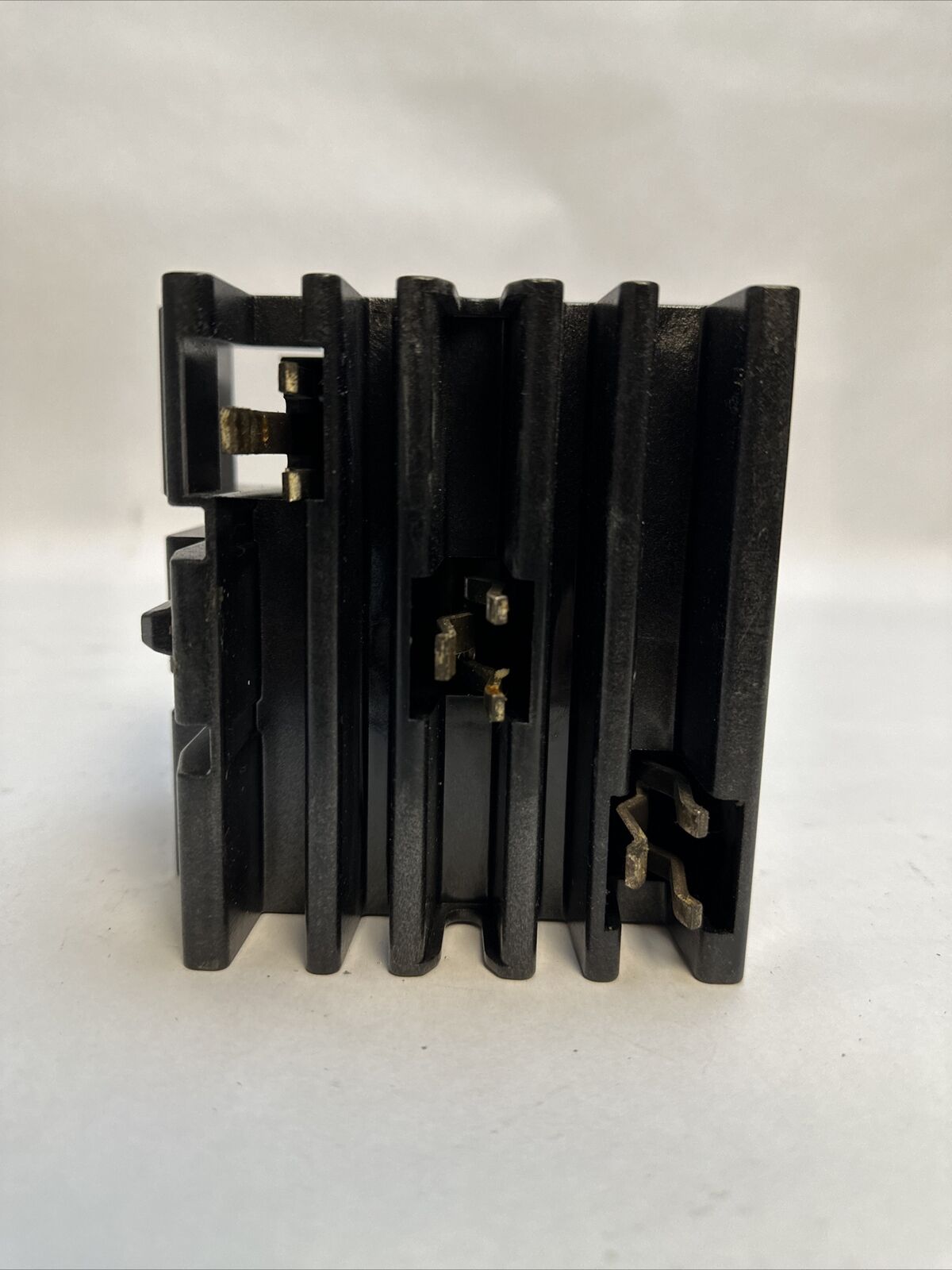 SQUARE D HJA36040YP POWER PACT CIRCUIT BREAKER 40A 600VAC 250VDC 3POLE