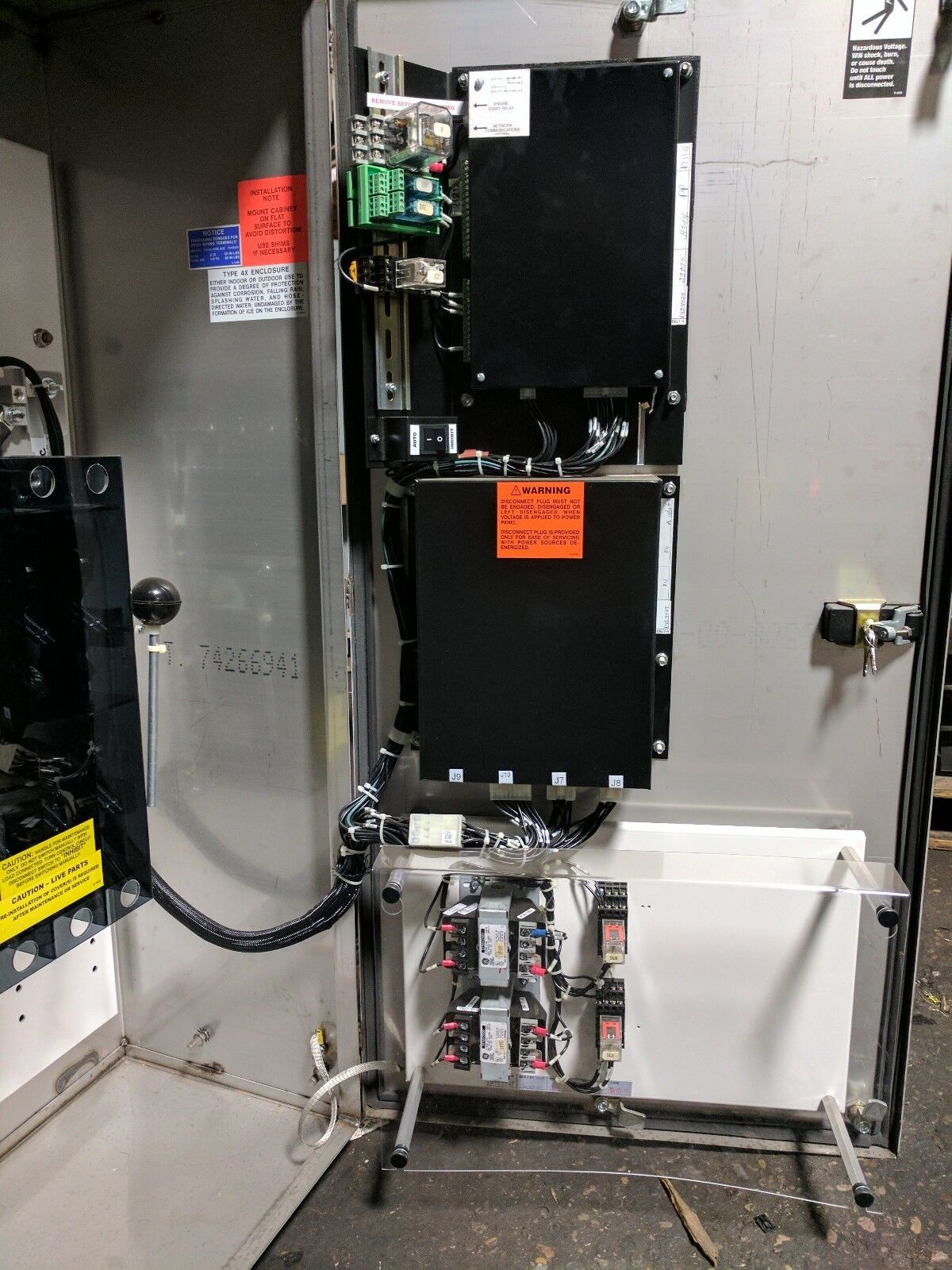 TRANSFER SWITCH GE ZENITH - 100 Amp - 120/240V - 3 Ph STAINLESS ZTSDL10FS-38