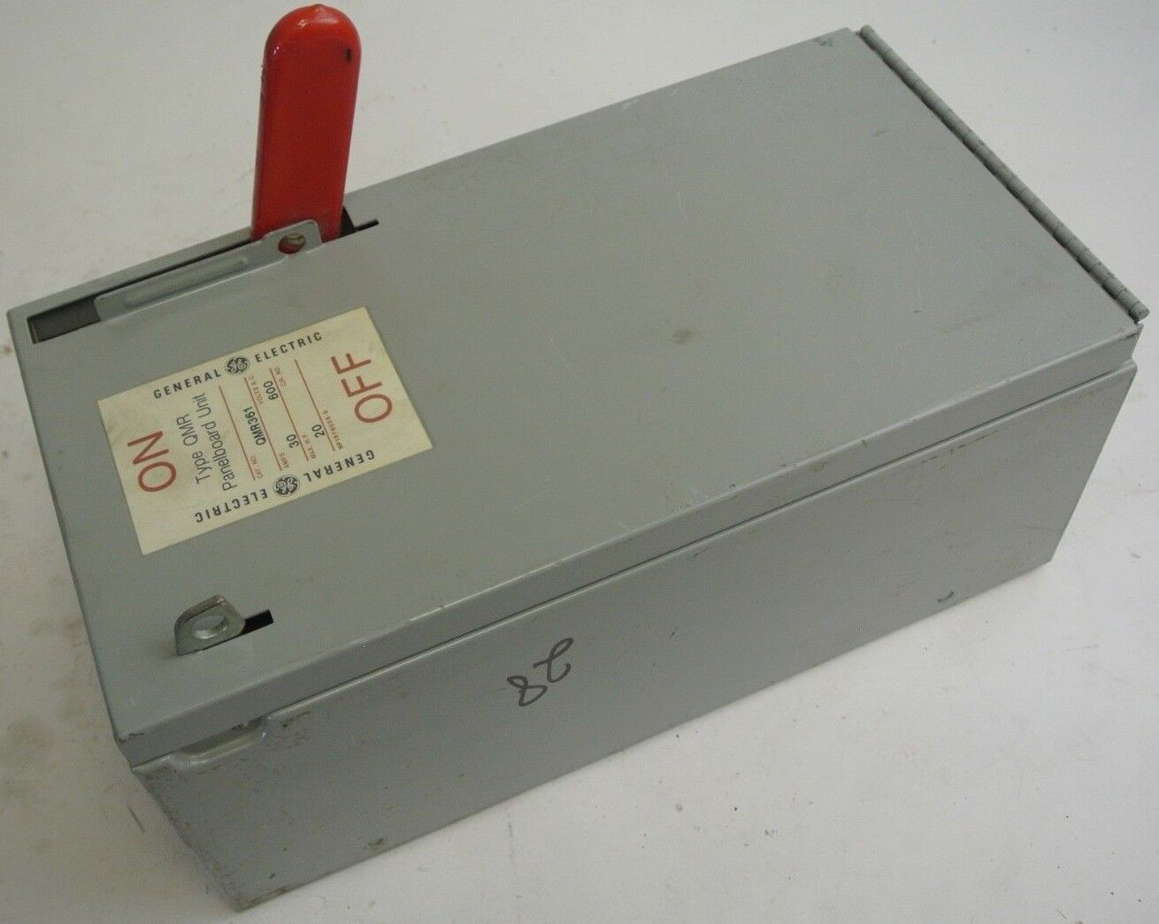 GE QMR361 FUSIBLE QMR-TYPE PANELBOARD / DISCONNECT SWITCH - 600V, 30A, 3-POLE