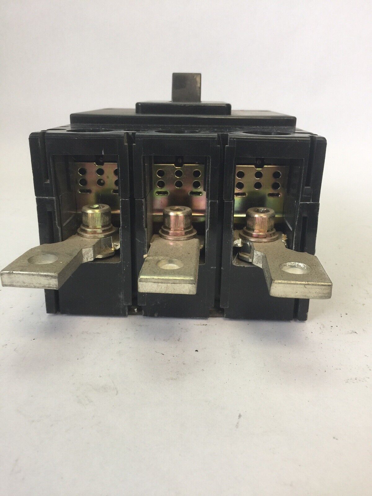 LG ABS403 CIRCUIT BREAKER 300A 600VAC 250VDC 3 POLES