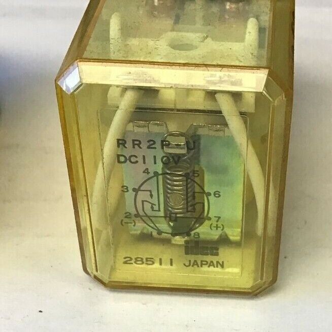 IDEC RR2P-U RELAY 110VDC ***LOTOF2***