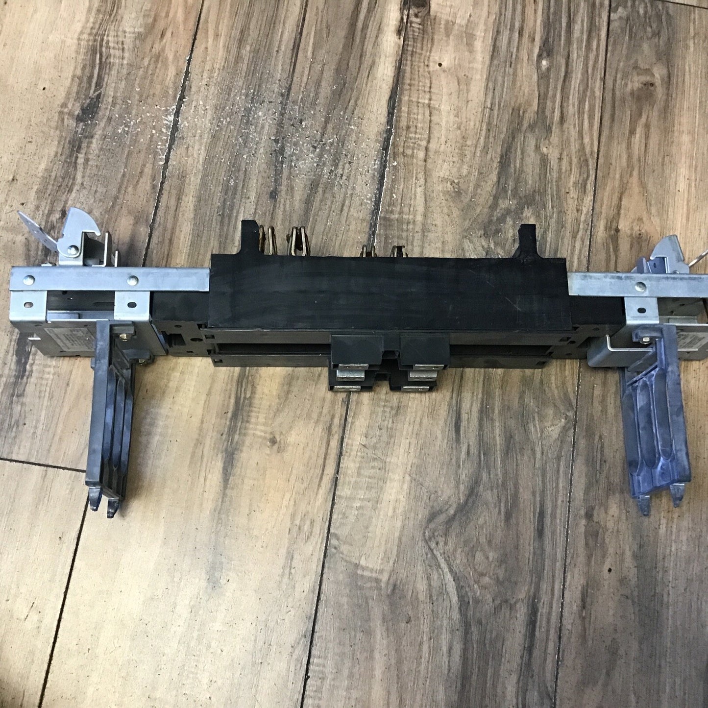 GENERAL ELECTRIC CIRCUIT BREAKER MODULE AMCFJ 500AMP 6POLE MODEL1