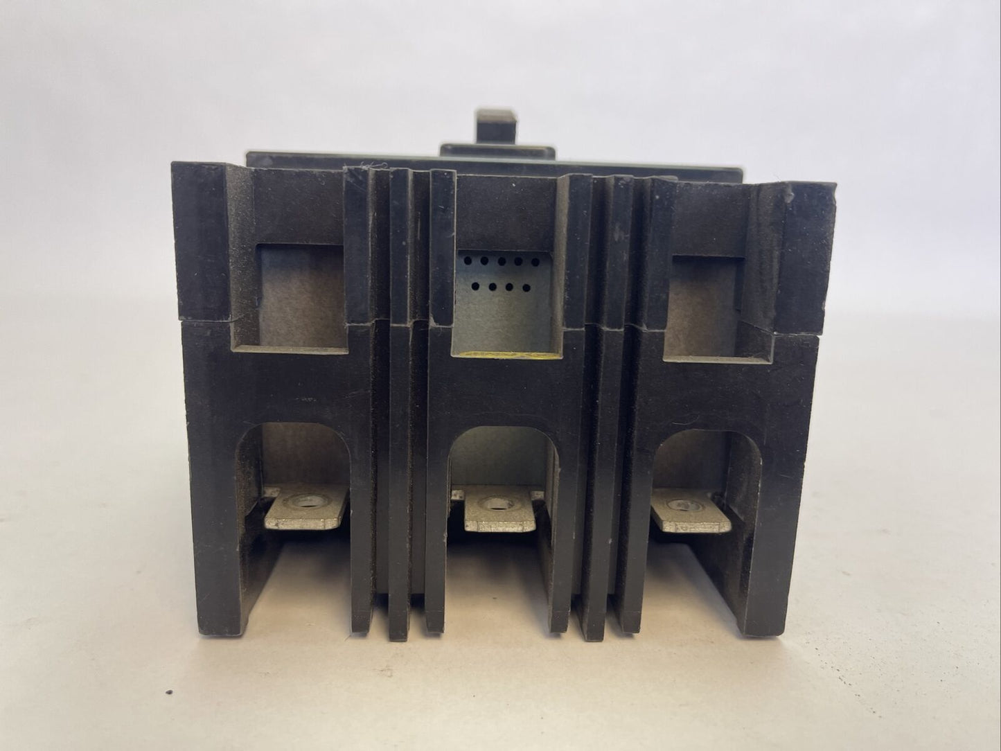 WESTINGHOUSE REH3090 CIRCUIT BREAKER 90AMP 3POLE 480VAC 1375D83G44