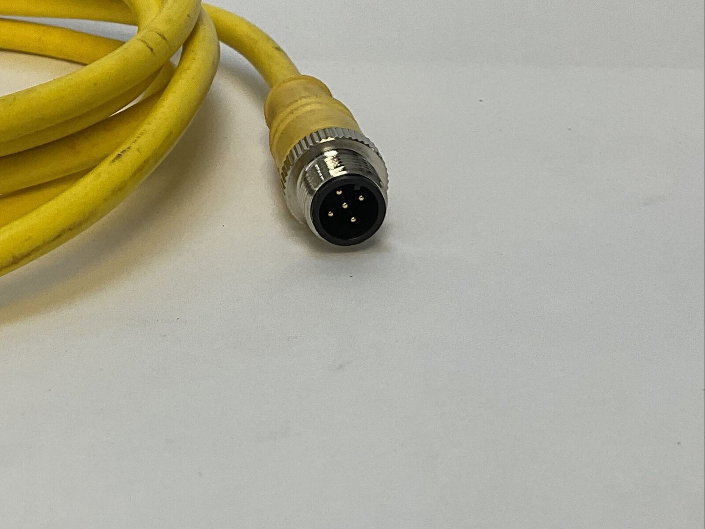 MENCOM MDCM-5MFP-2M CORDSET 300V 4AMP