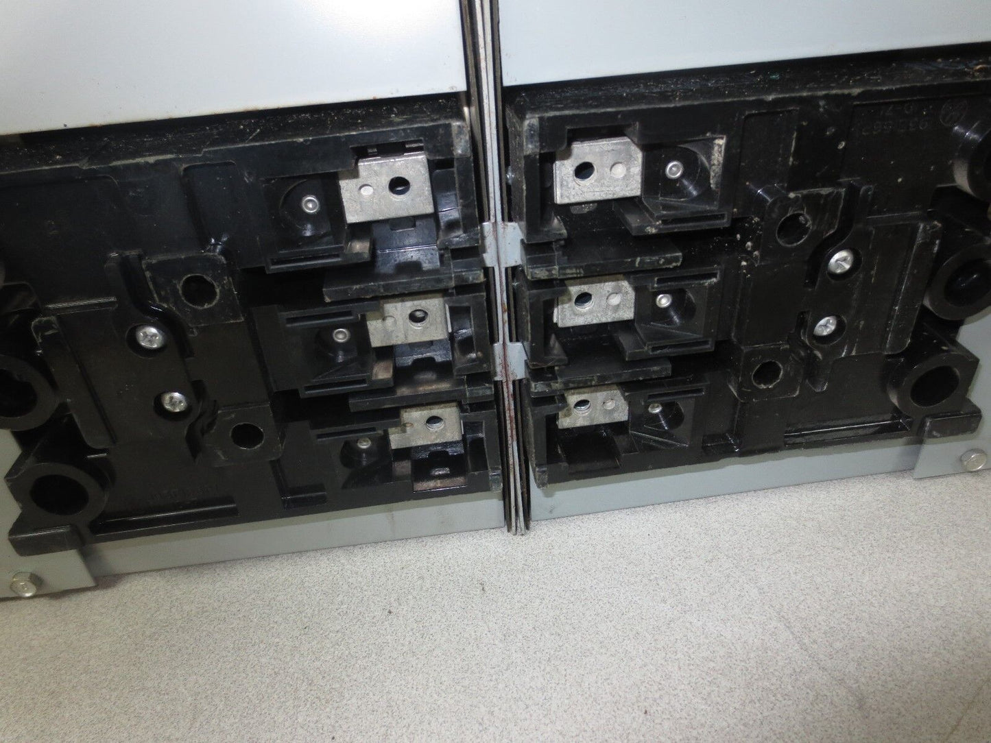 GENERAL ELECTRIC THFP361L TWIN PANELBOARD SWITCH - 30A, 600VAC, 3-POLE
