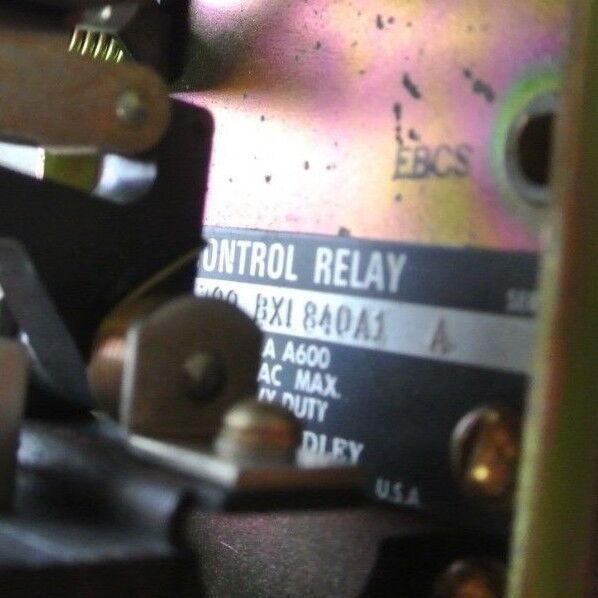 ALLEN-BRADLEY 700-BXL840A1 - AC RELAY TYPE BXL - 110/120V - 8-POLE - NEW SURPLUS