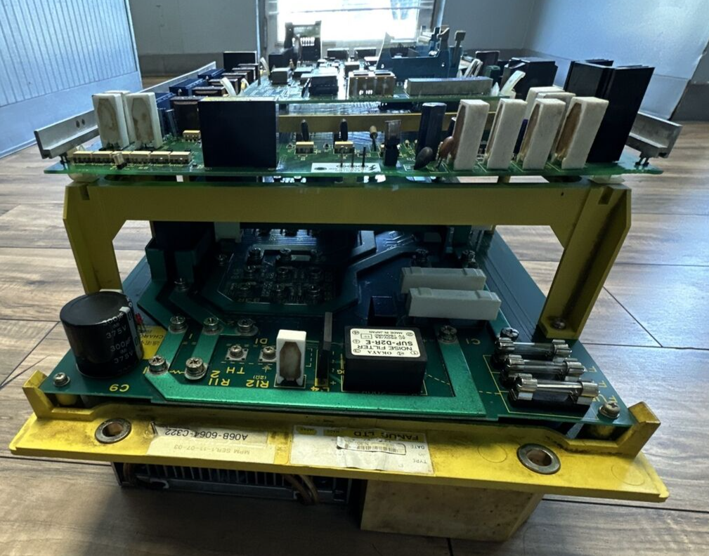FANUC A06B-6064-C322 SPINDLE SERVO DRIVE