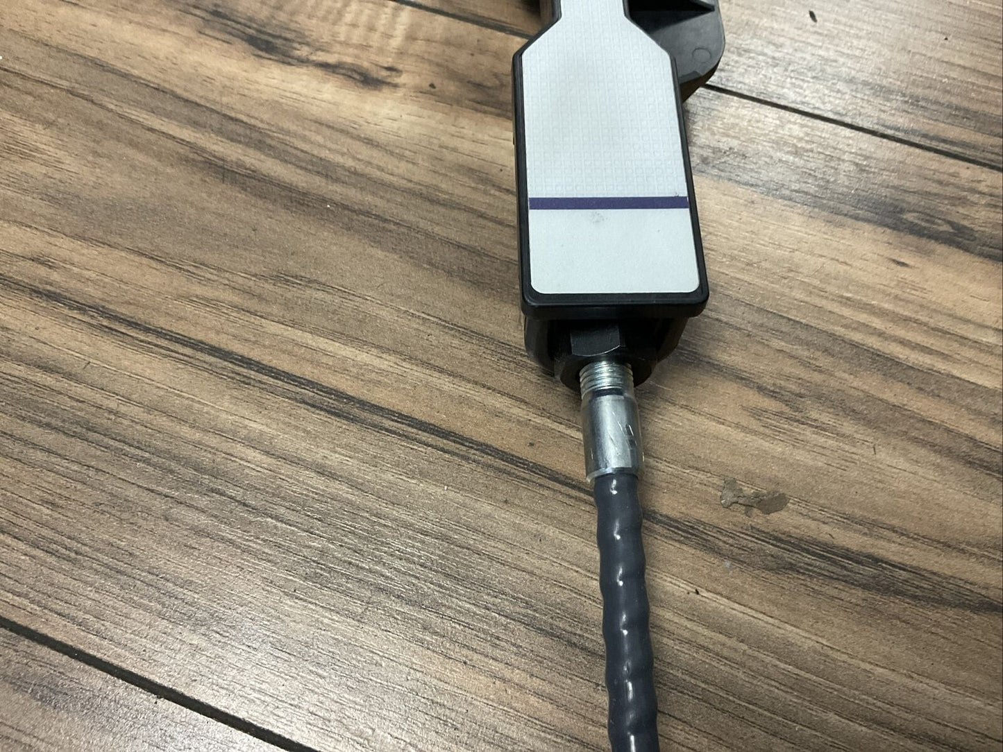 ALLEN BRADLEY 140G-G-FCX03 SER FLEX CABLE OPERATOR MECHANISM