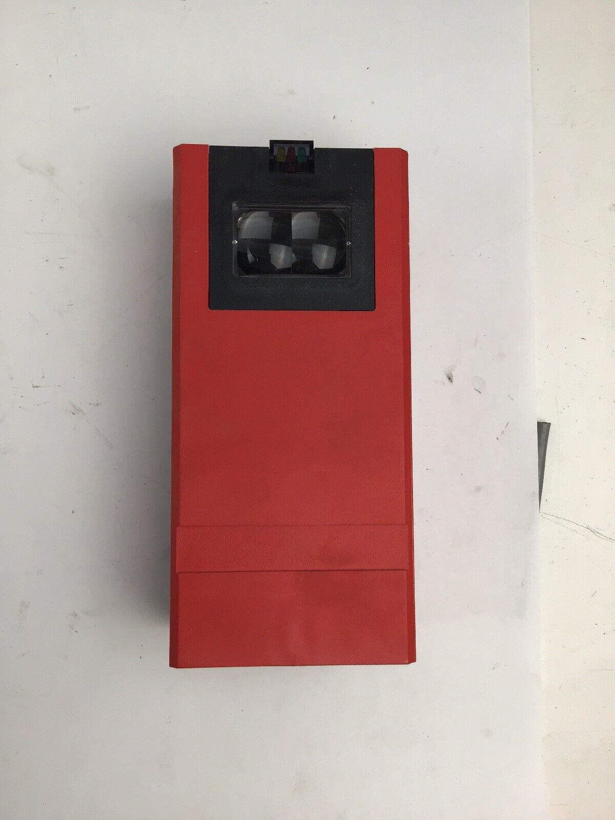 SQUARE D 9006 PE2RANCR RETOREFLECTIVE PHOTOELECTRIC SWITCH RELAY OUTPUT SER.A