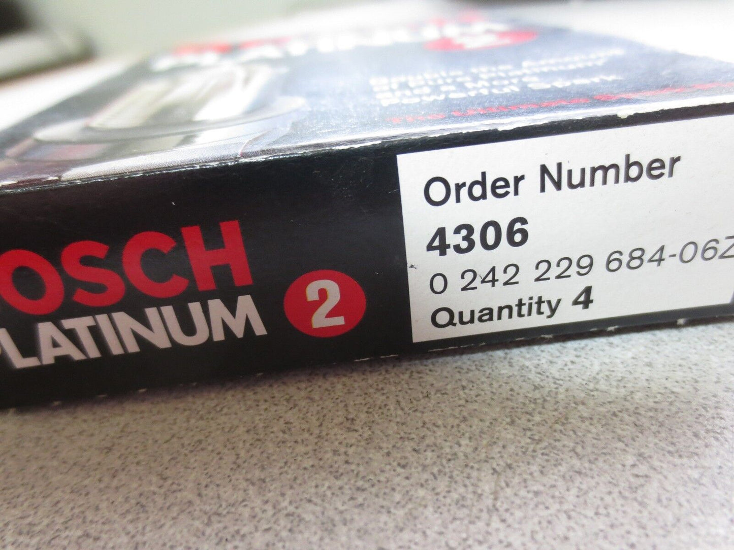 BOSCH 4306 / 0 242 229 684 PLATINUM 2 SPARK PLUGS - NEW SURPLUS, PACK of 4
