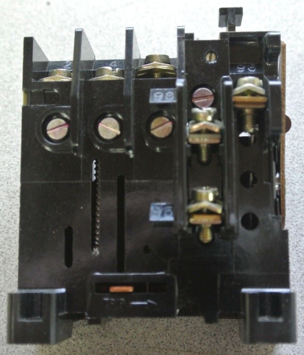 CUTLER-HAMMER MC305ANA3D - SERIES A1 THERMAL OVERLOAD RELAY - NEW SURPLUS