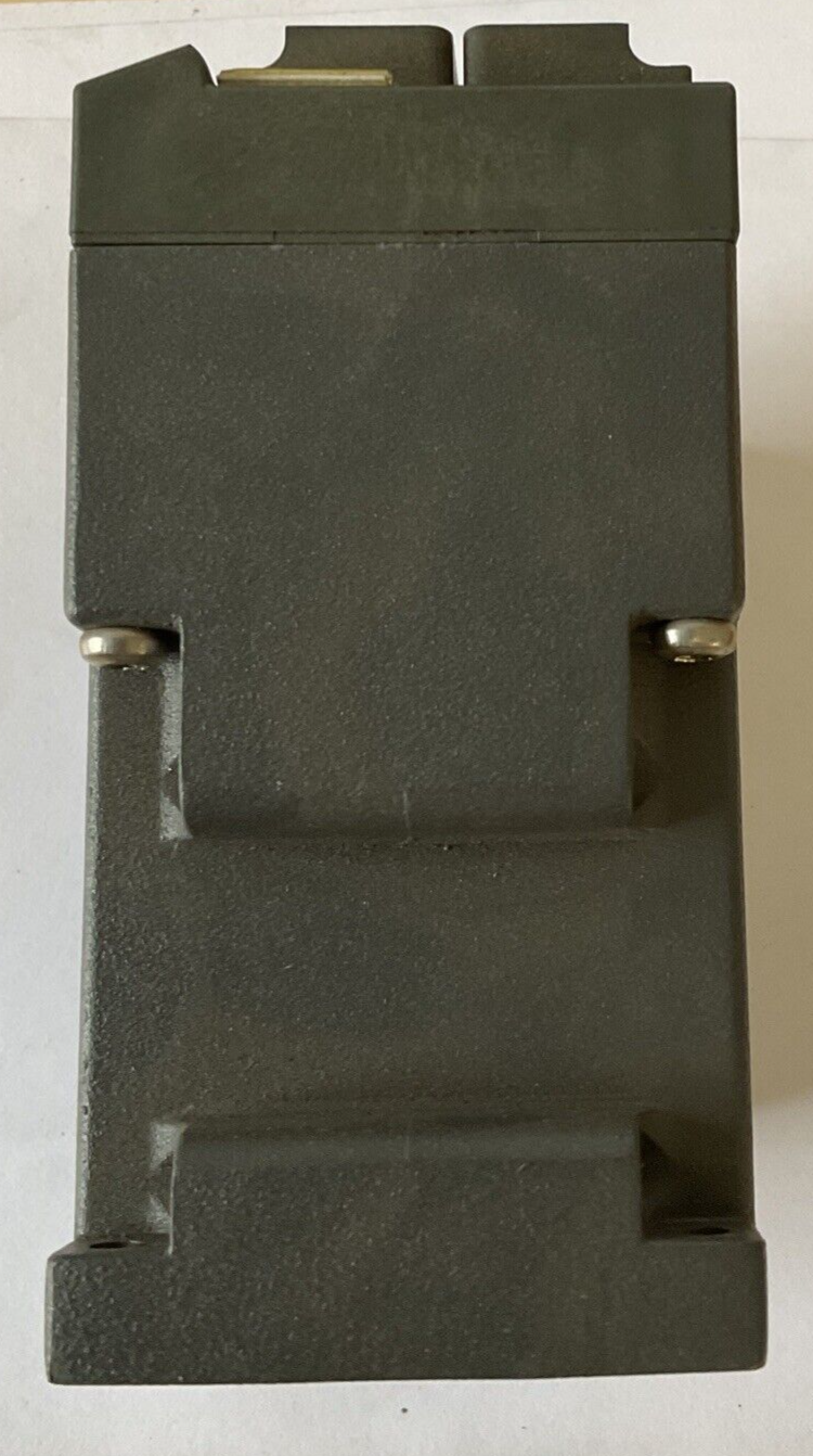SIEMENS 108-0BA00-2AA3 ETHERNET SWITCH 24VDC 0.15A