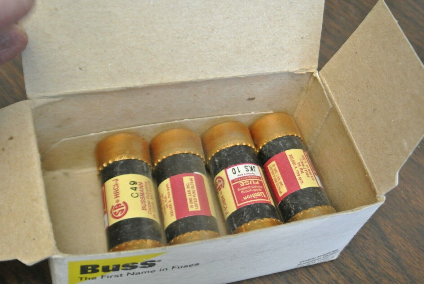 LOT of 4 / BUSSMANN JKS10 LIMITRON CLASS J QUICK-ACTING FUSE / NEW SURPLUS