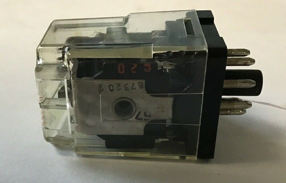 SQUARE D 8501 KP-12 GENERAL PURPOSE RELAY CONTACTS DPDT 10A COIL 12V 50/60HZ