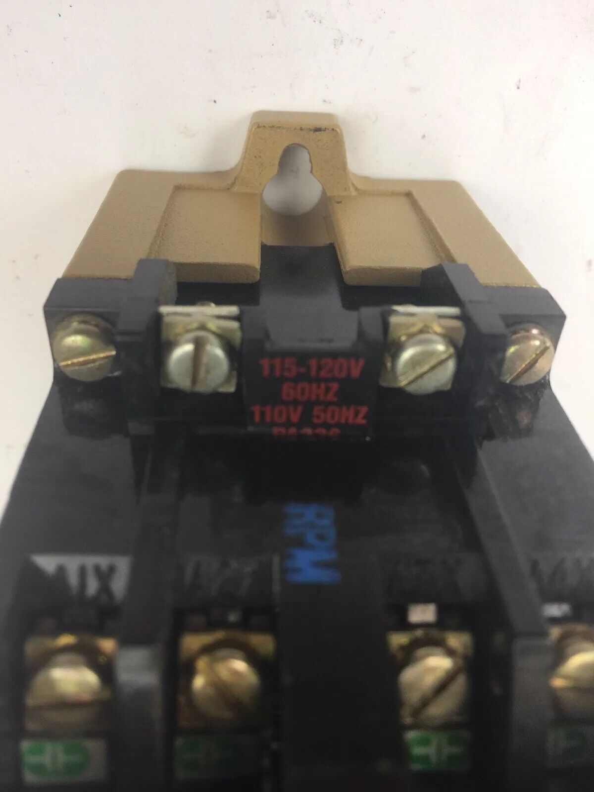 ALLEN BRADLEY 700-P1200A1 SER B AC RELAY 115-120V 60HZ 110V 50HZ COIL