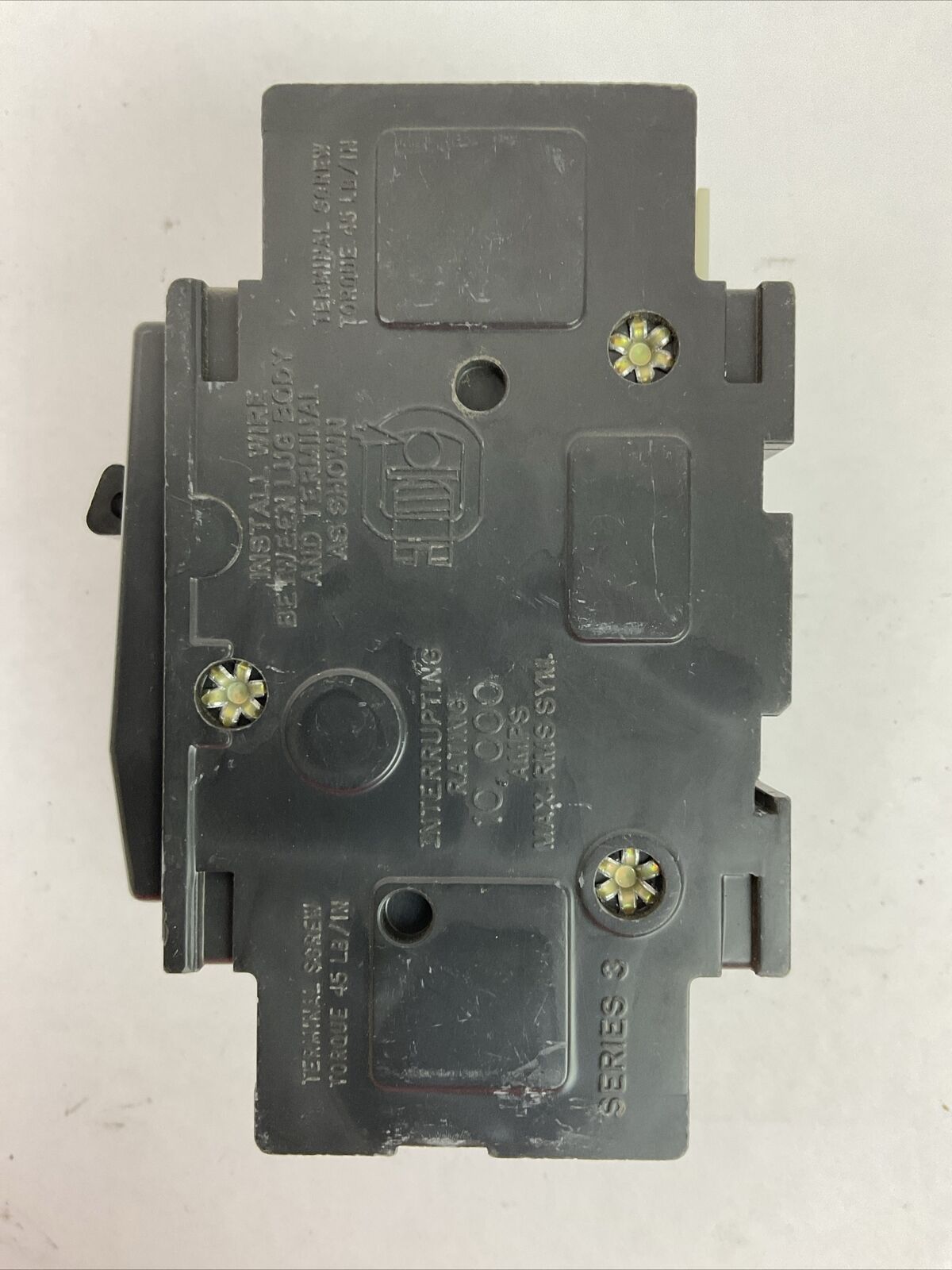 SQUARE D QOU315 3POLE CIRCUIT BREAKER 15AMP 240VAC