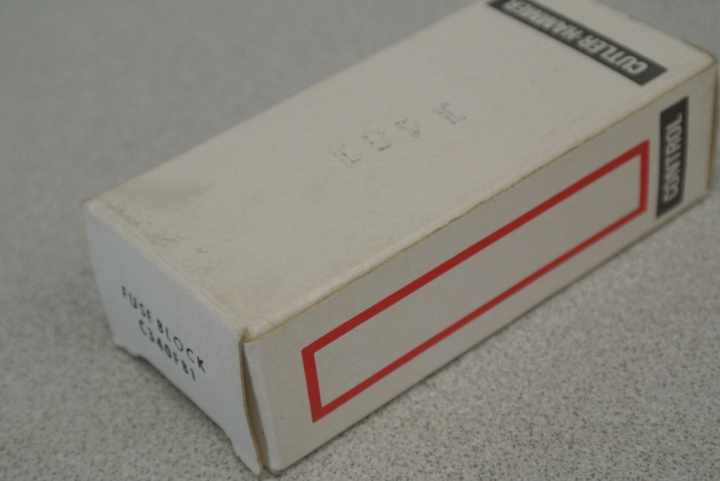 CUTLER-HAMMER C340FB1 FUSE BLOCK / NEW SURPLUS