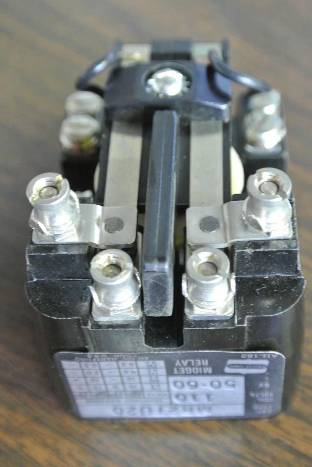 ARROW HART / COOPER MR2TU20 MR RELAY, 2 POLE, OPEN & CLOSED / 110V- NEW SURPLUS