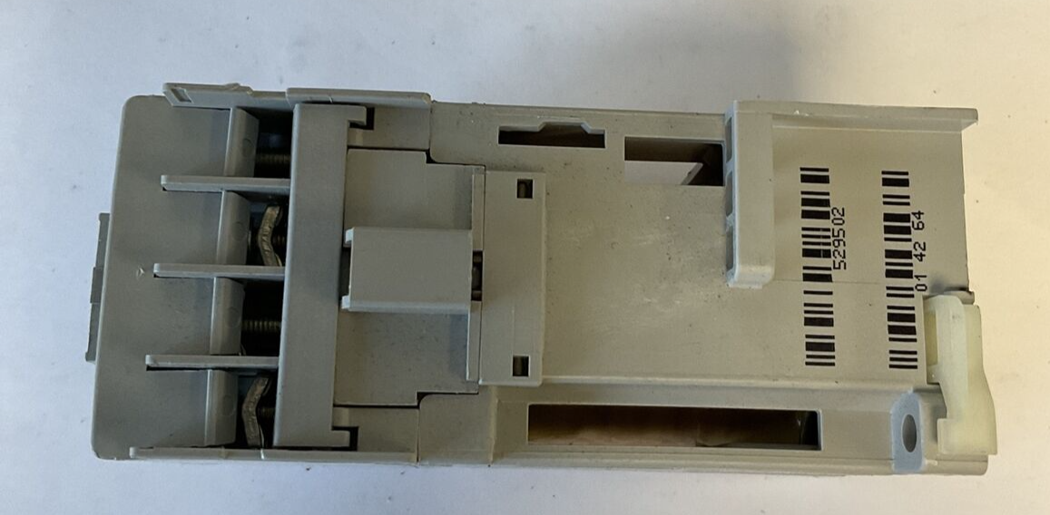 ALLEN BRADLEY 700-CF310D* CONTACTOR SER.A 690V 20A
