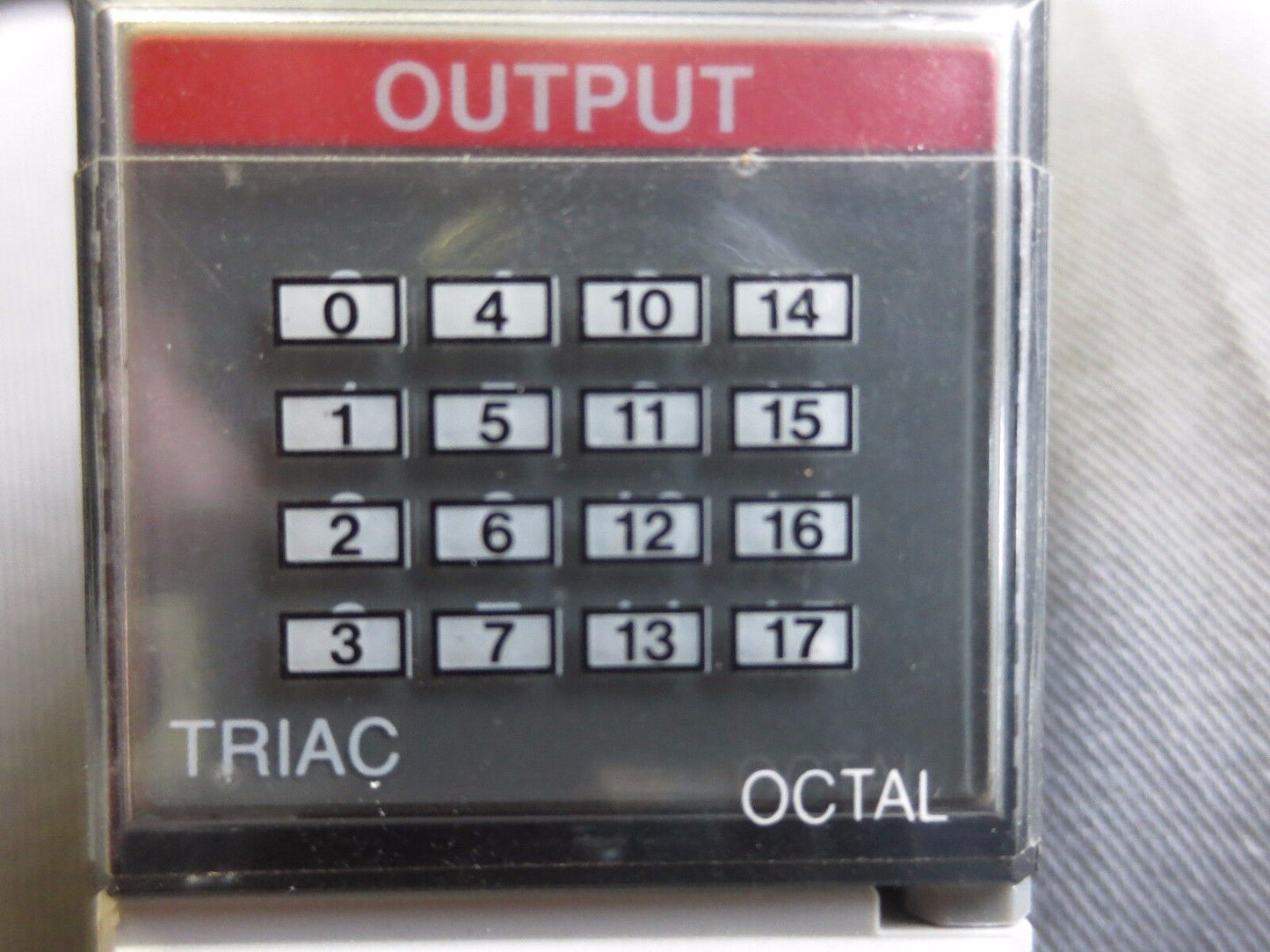 ALLEN-BRADLEY 1746-OA16 Ser. D - OUTPUT MODULE for SLC500 - "OCTAL"