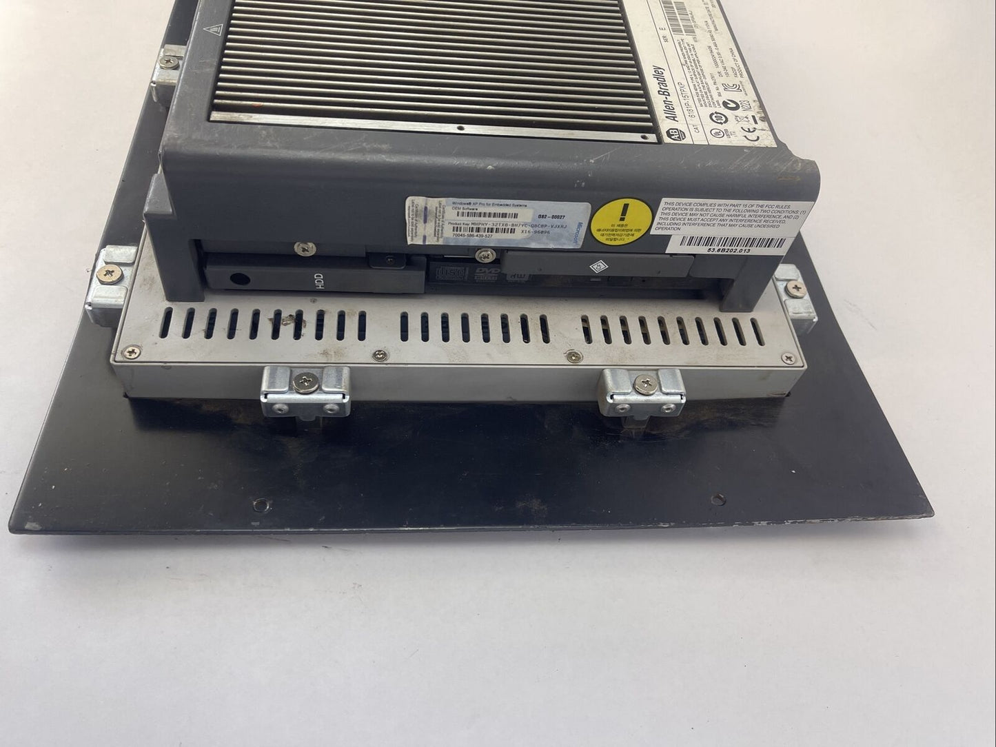 ALLEN BRADLEY 6181P-15TPXP DISPLAY COMPUTER SER E 100-240VAC 0.95-0.46A 110VA