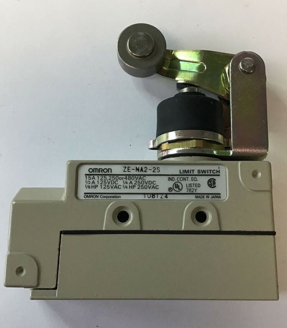 OMRON ZE-N-2S LIMIT SWITCH 15A 125,250,OR 480VAC