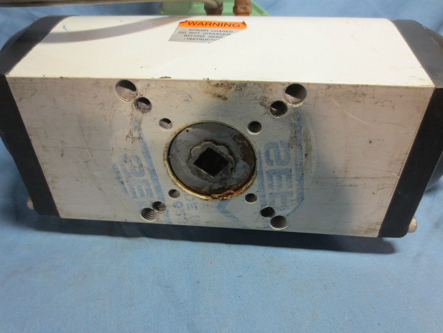 DEZURIK ACTUATOR and ASCO L-YCB3A2, 8317G35 VALVES