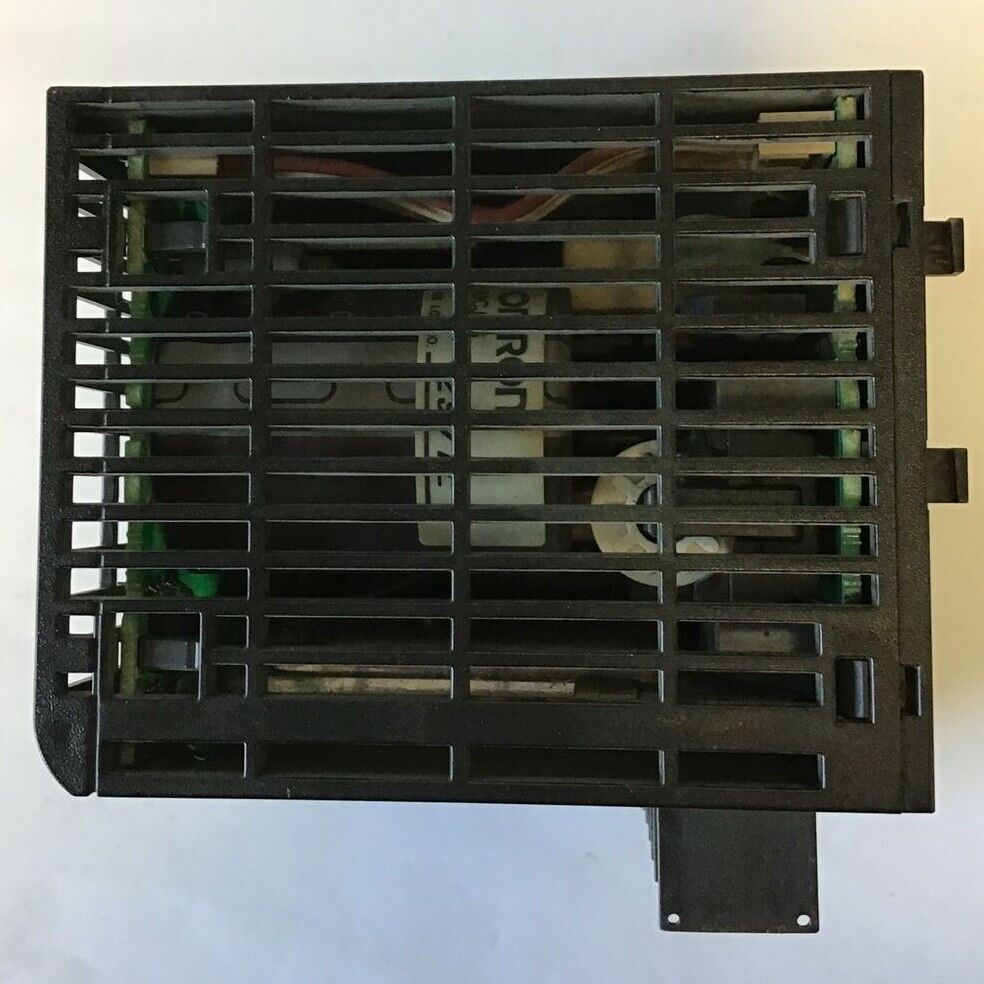 OMRON CJ1W-PA205R POWER SUPPLY UNIT 100-240VAC