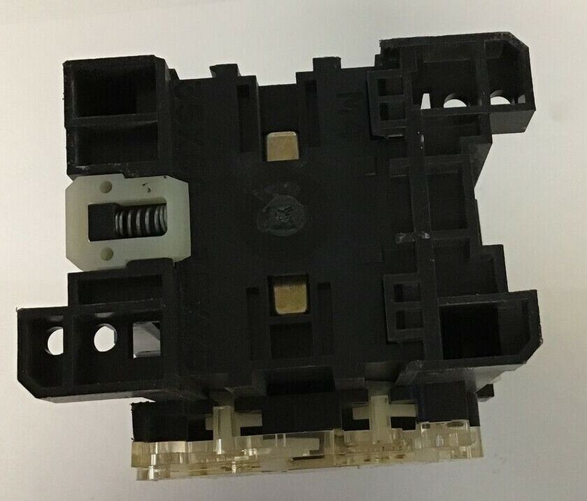 ALLEN BRADLEY 100-A24NZ*3 SER.B W/ 195-BA01 SER.A & 195-FA22 SER.A ***LOTOF2***