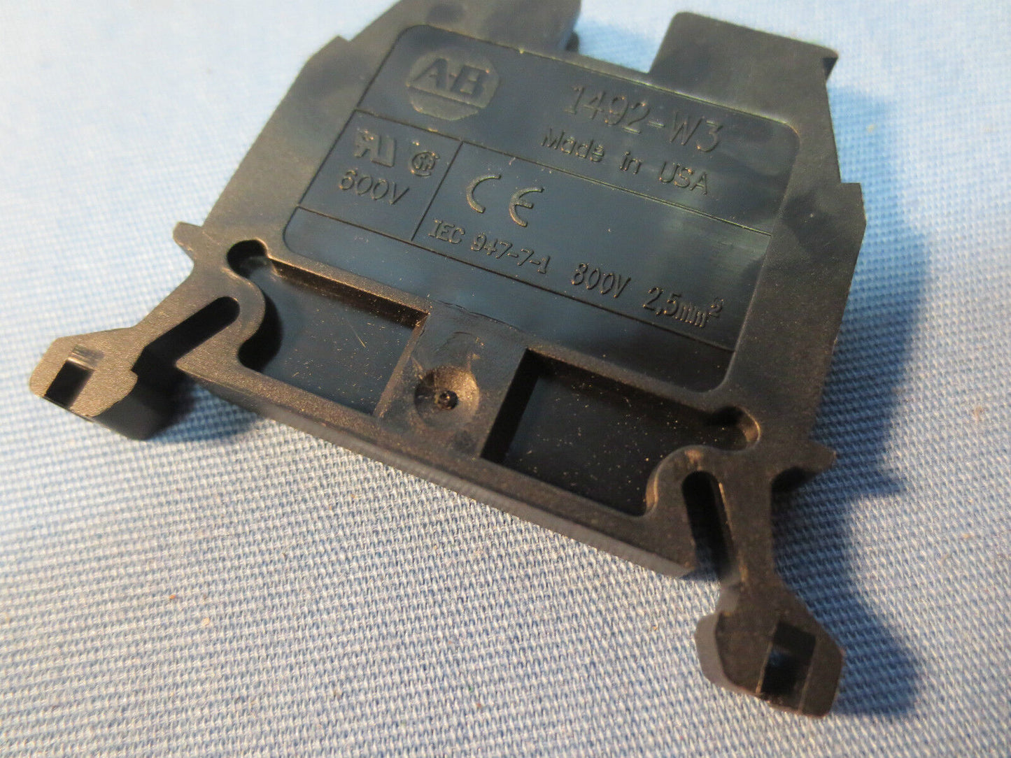 ALLEN-BRADLEY 1492-W3-BL TERMINAL BLOCKS - NEW SURPLUS - LOT of 16