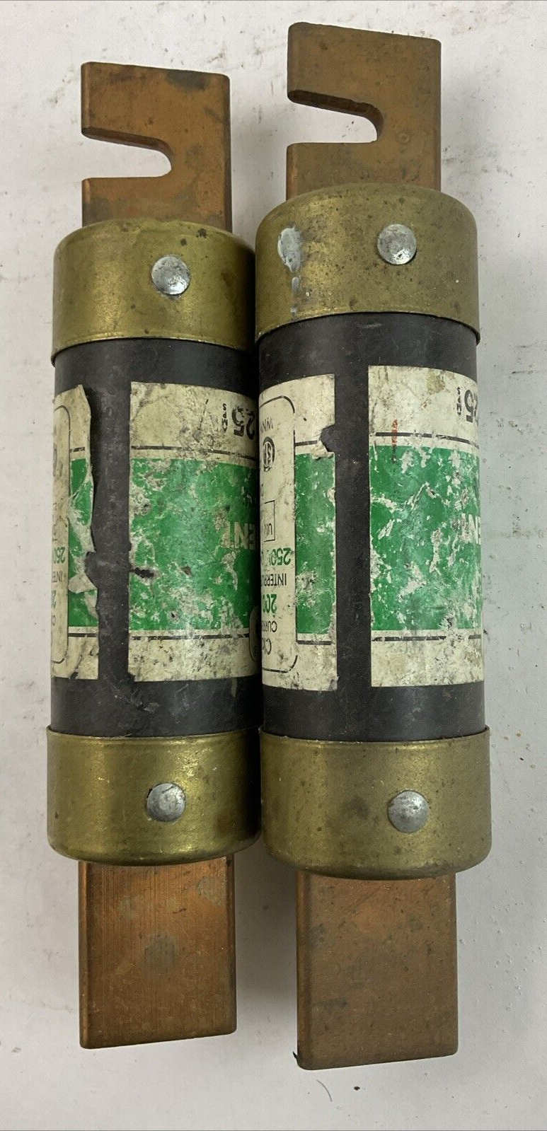 CEFCO CRN-R 125 DUAL ELEMENT TIME DEALY FUSE 125AMP 250VAC (LOT OF 2)