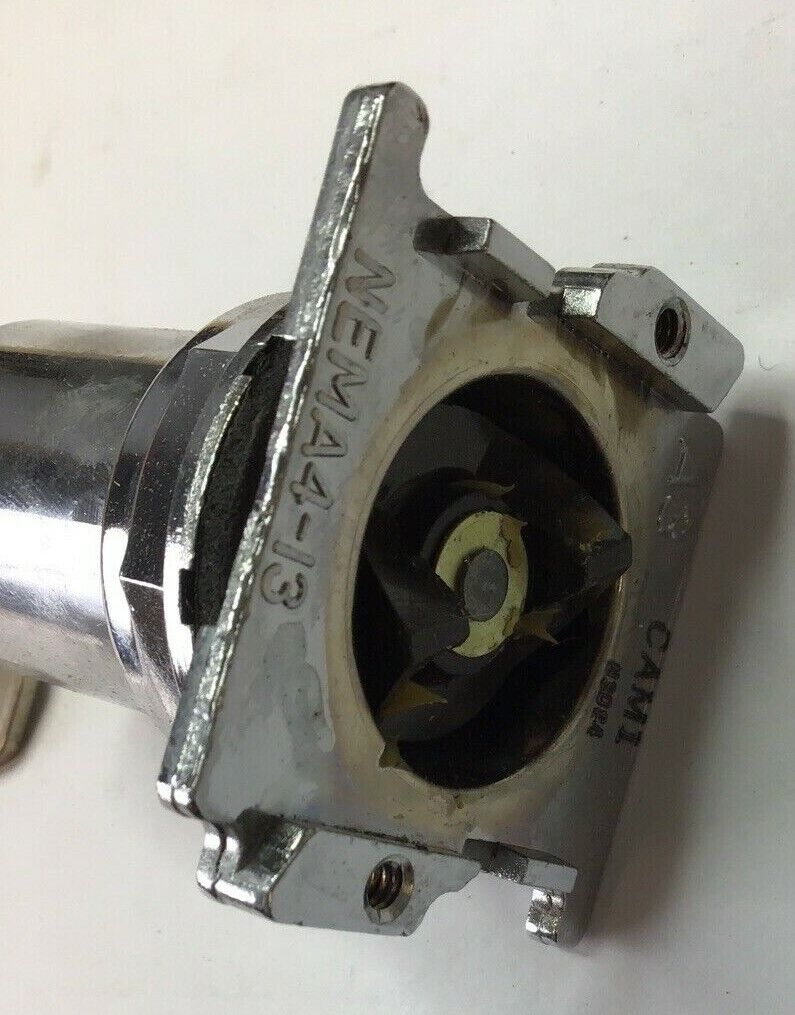 CUTLER HAMMER 10250T16112 KEY OPER. 2POS SELECTOR SWITCH