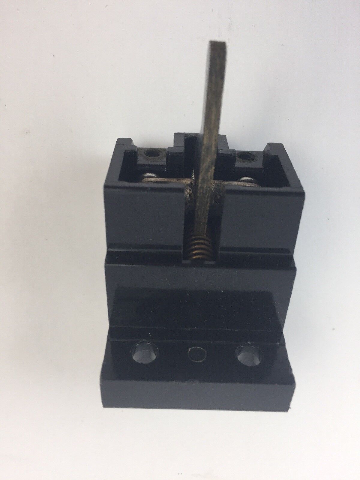 ALLEN BRADLEY 895-B2M AUXILIARY CONTACT 600VAC SIZE 2 & 3 STARTER AND 100 & 200