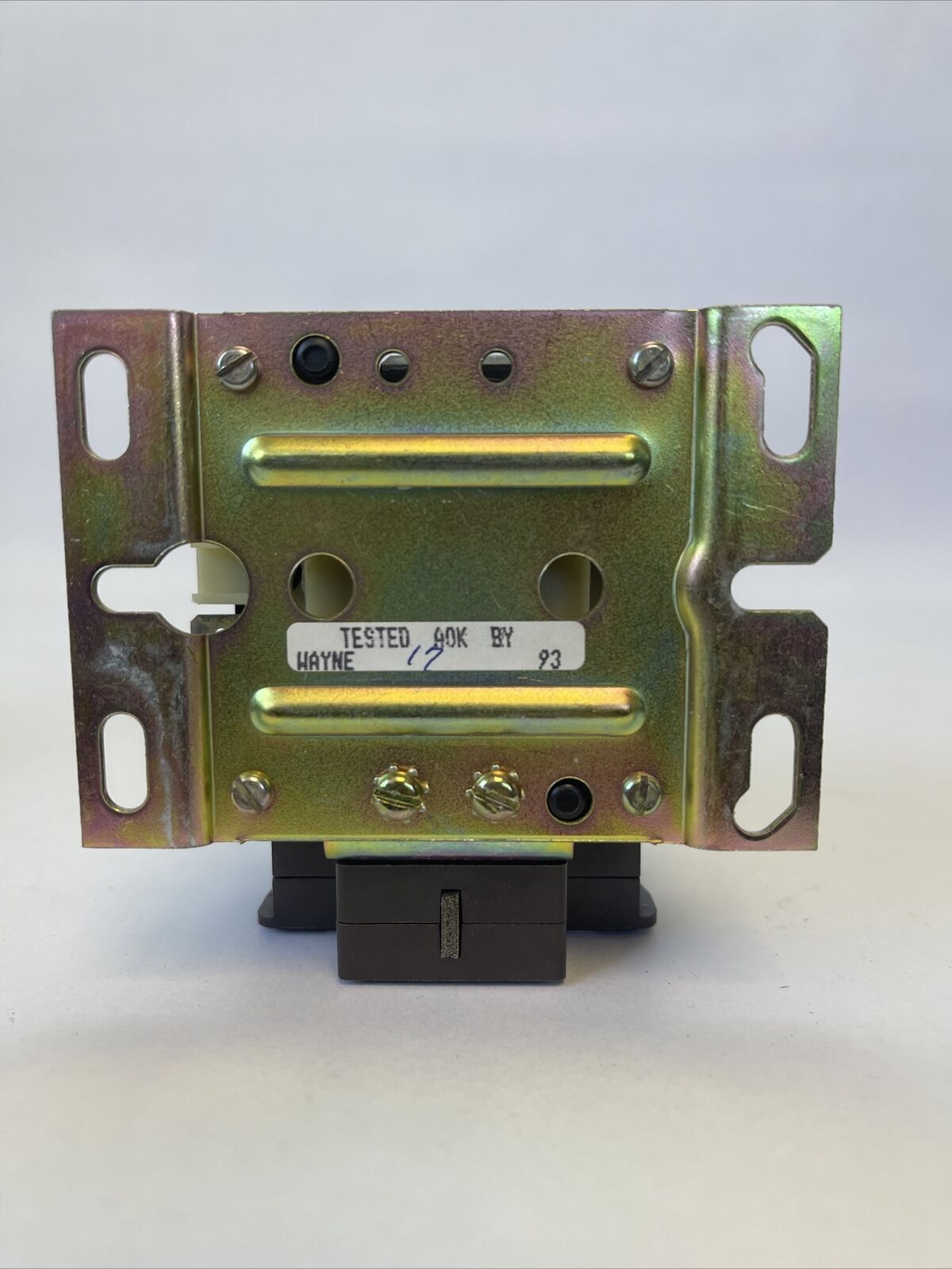 JOSLYN CLARK DP3C304-24 DEFINITE PURPOSE CONTACTOR A77-309027A-3 600VAC COIL 24V
