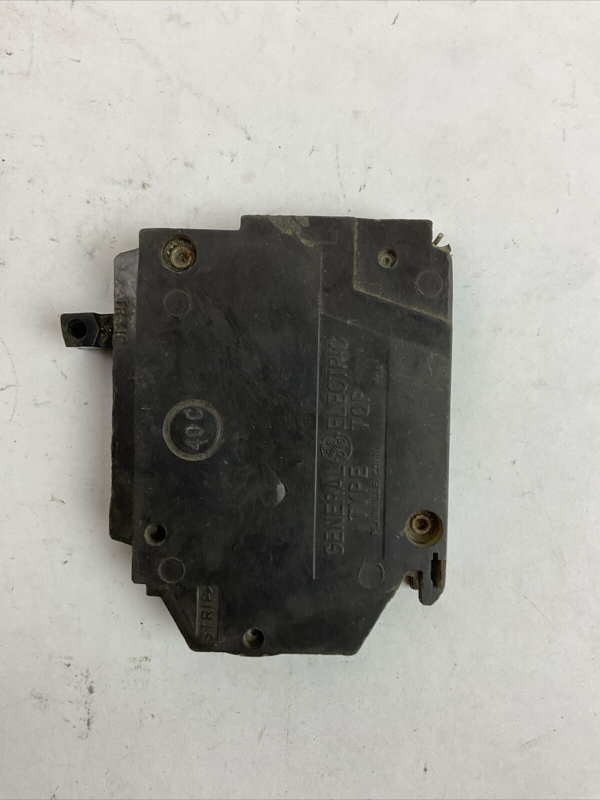 GE THQP130 1POLE TYPE TQP CIRCUIT BREAKER 30AMP 120/240VAC (LOT OF 5)