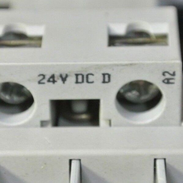 ALLEN-BRADLEY 100-C09D*10 CONTACTOR Ser. A - 24VDC COIL