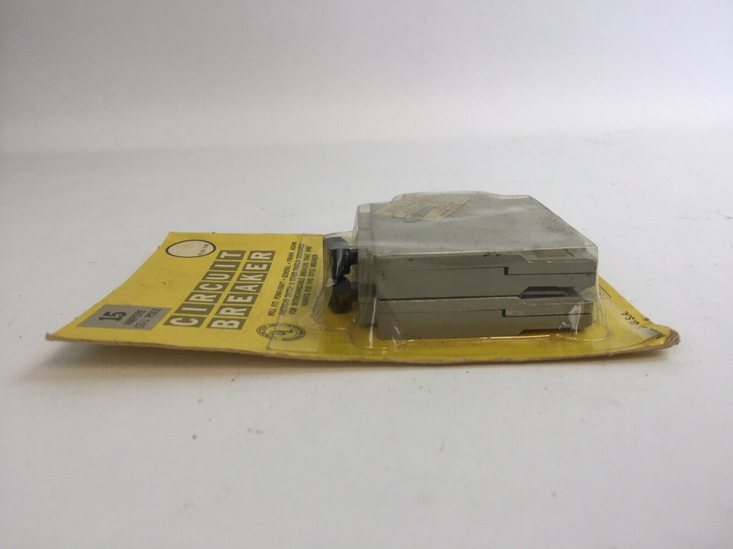 AMERICAN SWITCH PA-1515 CIRCUIT BREAKER 15A (2)-1POLE 120/240VAC TYPE A