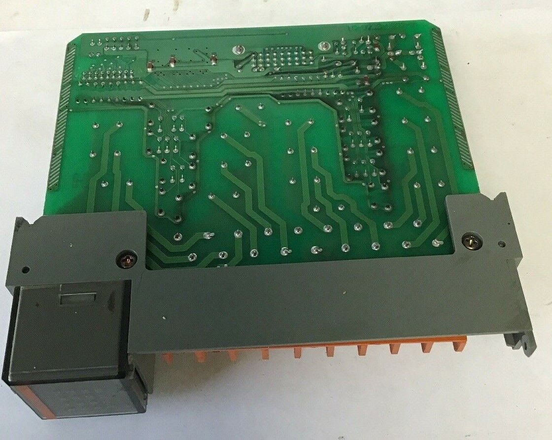 ALLEN BRADLEY SLC500 1746-OW16 OUTPUT MODULE SER.C 265VAC/125VDC***LOTOF3***